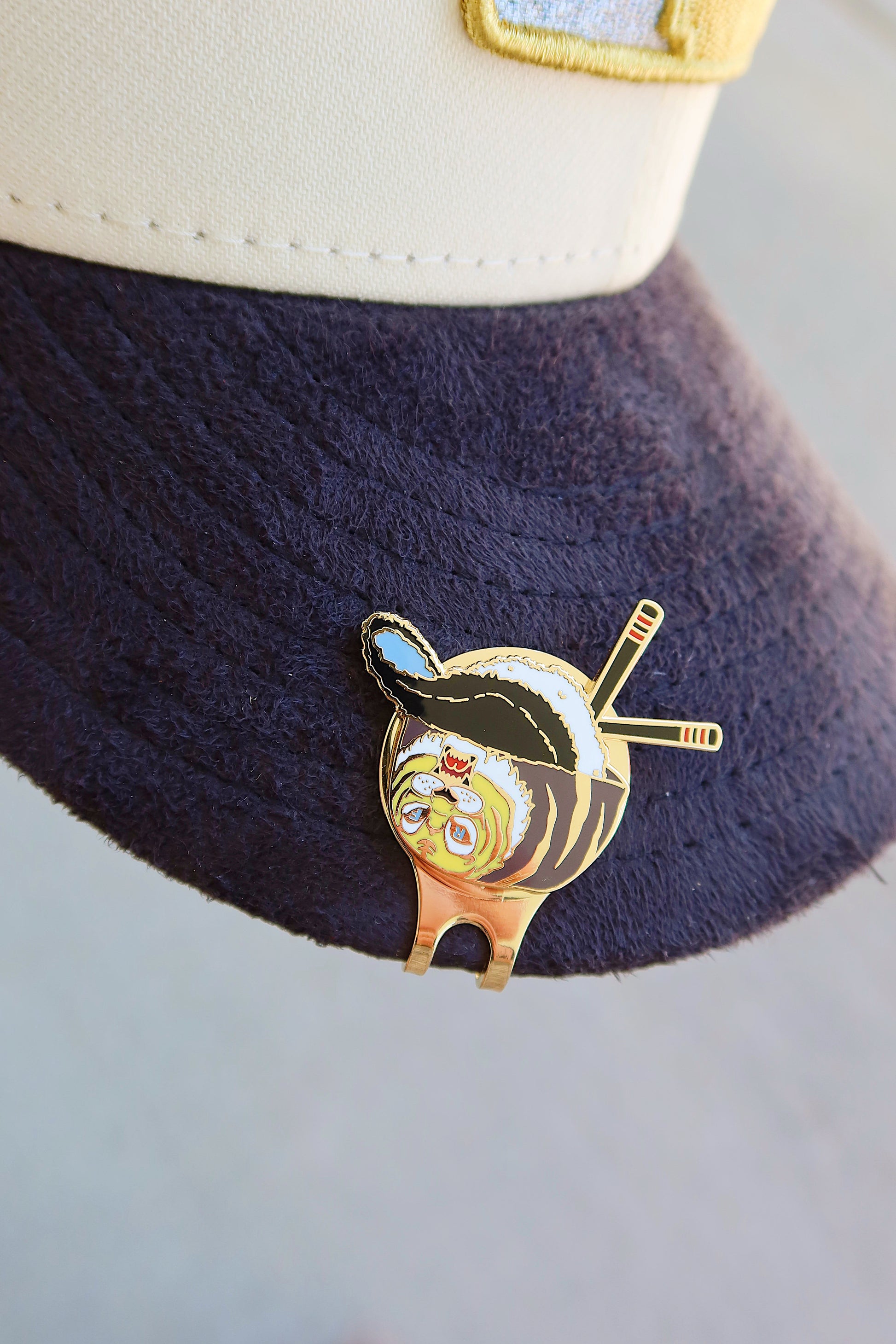 TIGERBOMB HAT CLIP