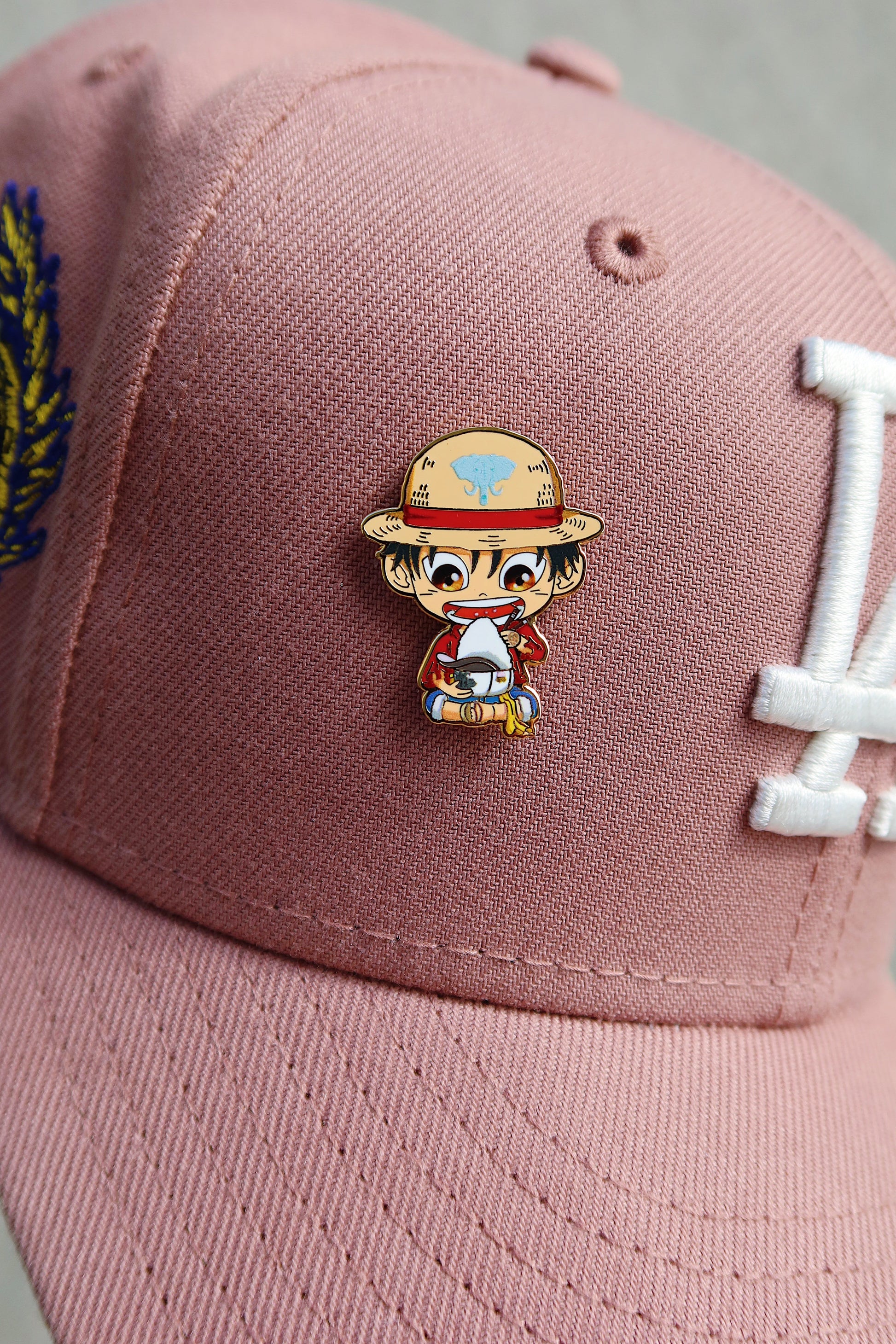 KID LOOOOFY PIN