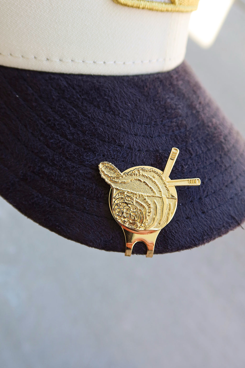GOLDEN TIGER HAT CLIP