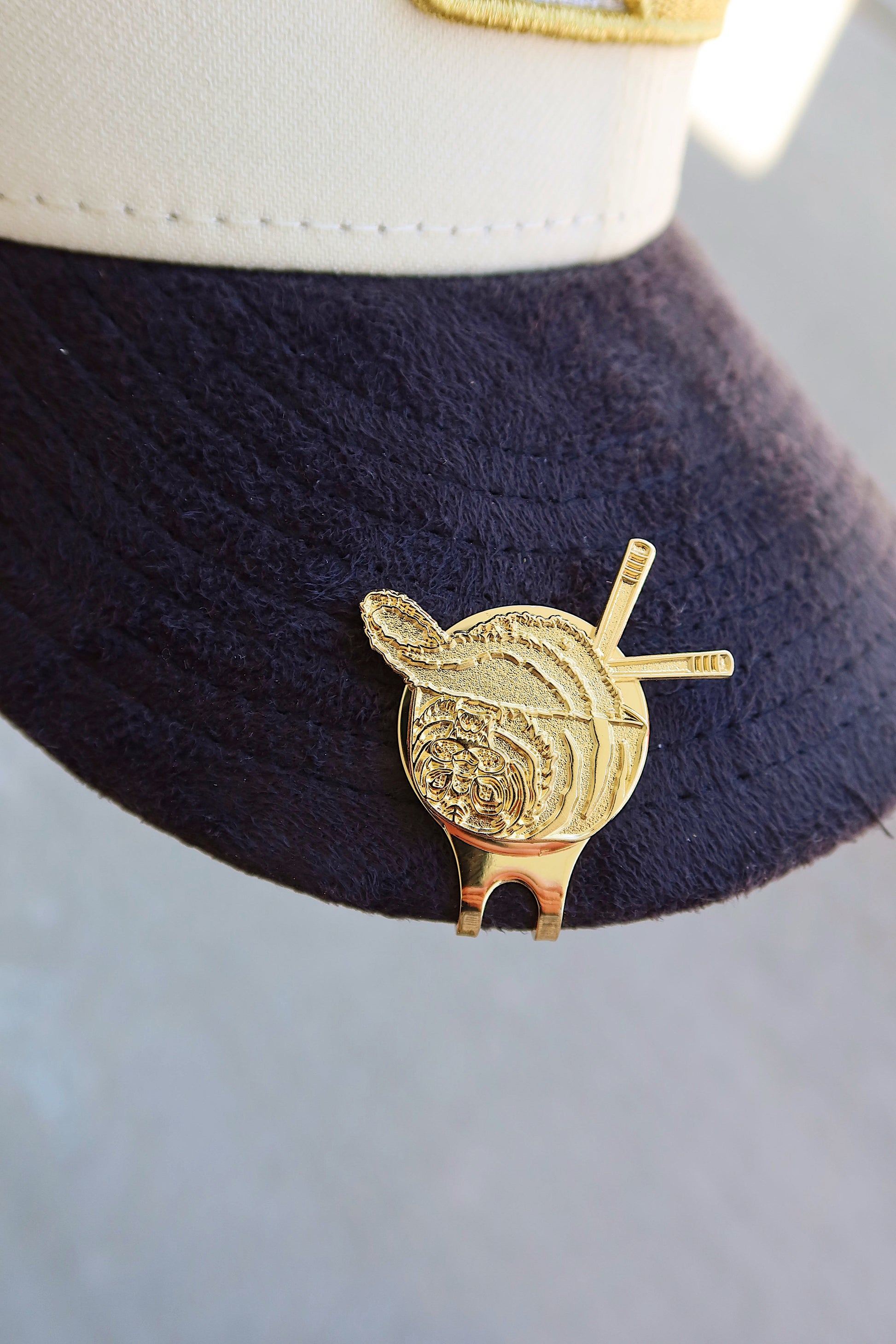 GOLDEN TIGER HAT CLIP