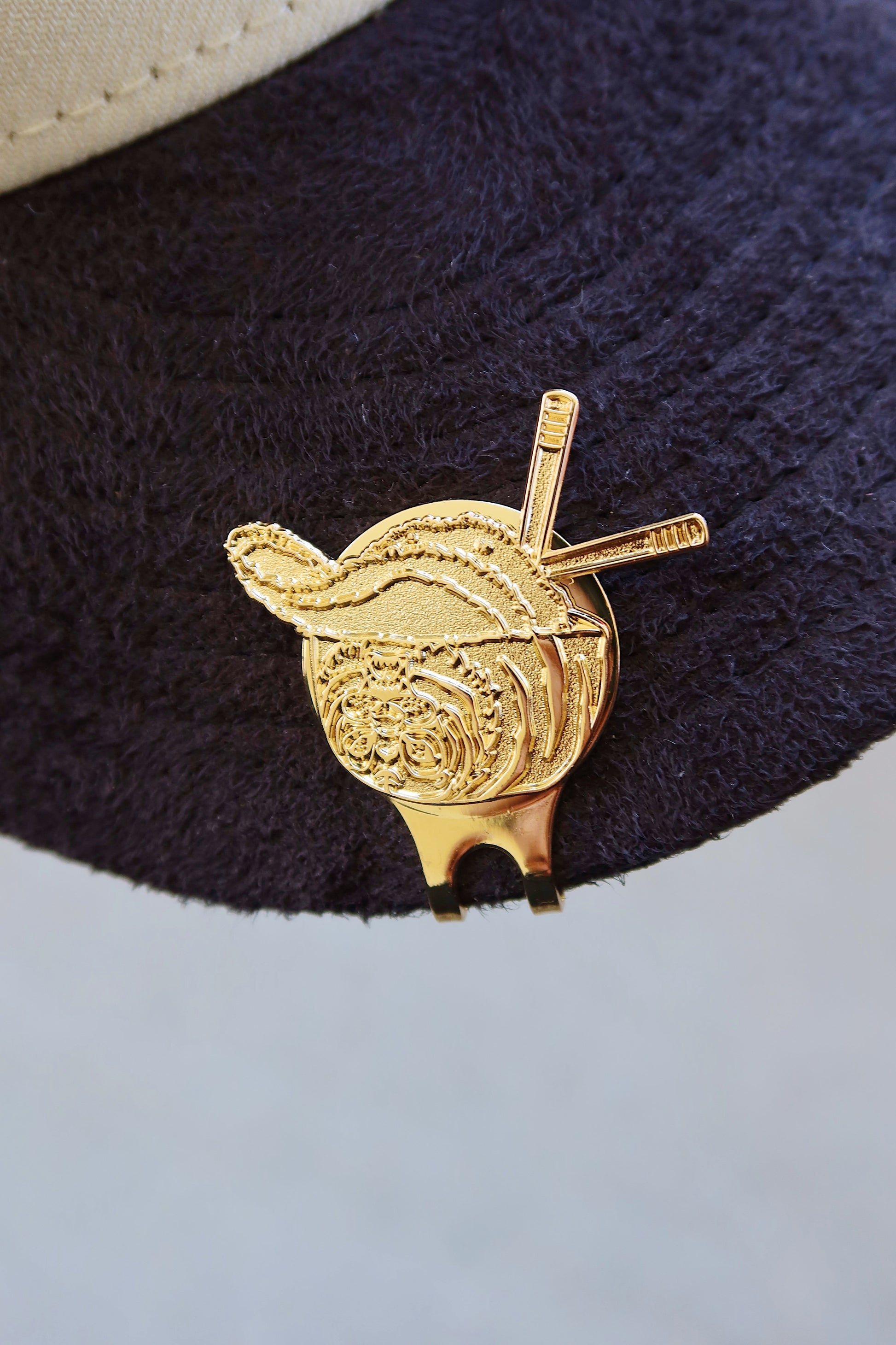 GOLDEN TIGER HAT CLIP